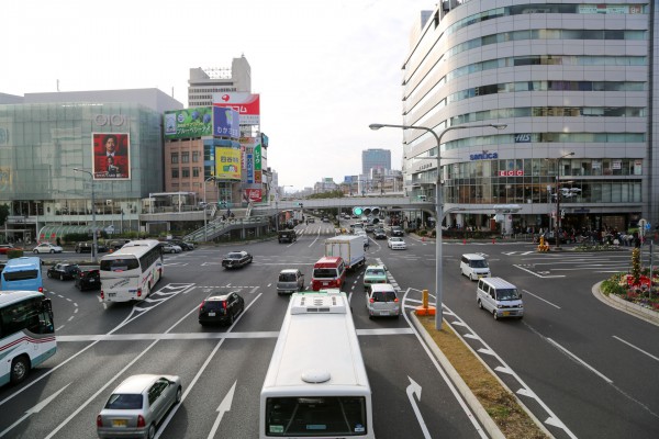 JR三ノ宮駅　歩道橋からの景色