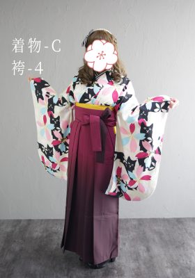 卒業袴レンタル白地黒猫柄クロネコ個性的｜三宮ココロスタジオ